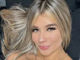 Xlovecam Adult Video Chat of SashaPolet