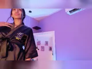 Xlovecam Best Webcam of HottieEmily