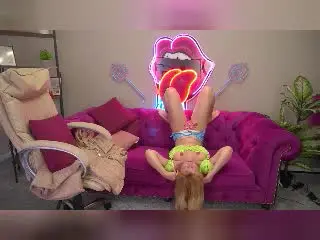 Xlovecam Adult Webcam of BellaLaPetale