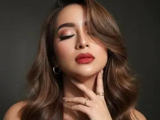 Xlovecam Live Porn of YourDreamGoddess