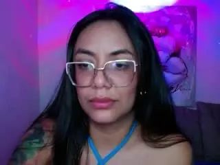 Xlovecam Free Live Porn of MichellOrtega