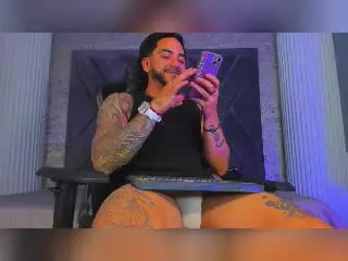 Xlovecam Adult Webcams of DanteDimarco
