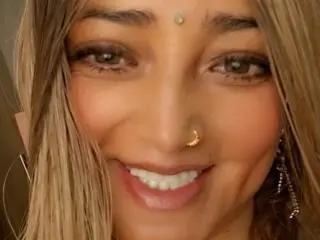 Xlovecam Live Porn of AlessadraJones