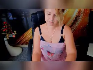 Xlovecam Watch Live Sex Cams of EmmaaPark