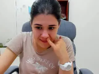 Xlovecam Free Live Porn of JoannaSia
