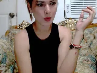 Xlovecam Nude Webcam of BeautyQueenTs