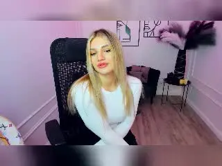 Xlovecam Live Sex of SelenaeMoore