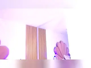 Xlovecam Best Webcam of MiaDenver