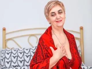 Xlovecam Free Live Porn of MadamMargo