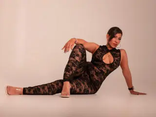 Xlovecam Sex Cam of LaurenHills