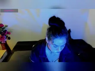 Xlovecam Live Porn of LauraSinnerX