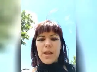 Xlovecam Live Sex Cam of OrianaLaFrancaise