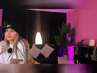 Xlovecam Adult Webcams of TheArabianPrincess