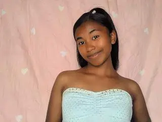 Xlovecam Adult Webcams of PaulieMariee