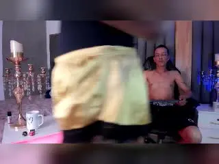 Xlovecam Free Live Porn of LatinDreams69