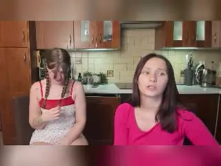Xlovecam Live Sex of HotCaramelsTrio