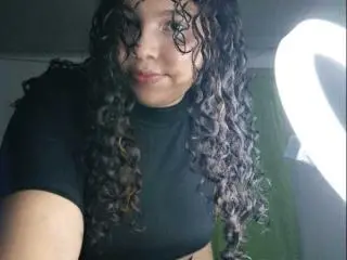 Xlovecam Adult Video Chat of InnocenthaZel