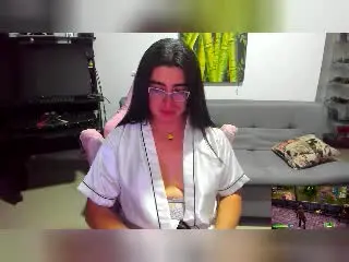 Xlovecam Adult Video Chat of KhalifaGold