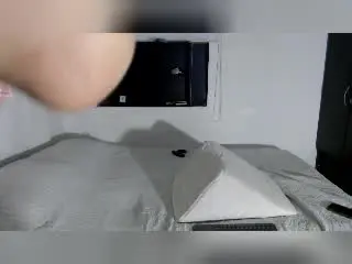 Xlovecam Live Sex of EllieCherry