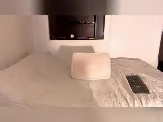 Xlovecam Nude Webcam of EllieCherry