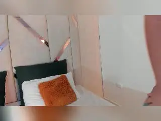 Xlovecam Live Porn of MiiaPalmer