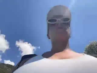 Xlovecam Free Porn Cam of SandraSwweet