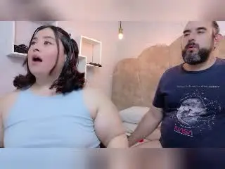 Xlovecam Free Porn Cam of SarahMat