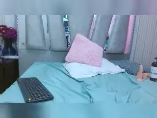 Xlovecam Watch Live Sex Cams of CarlaHoward