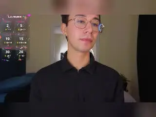 Xlovecam Live Sex Cam of OliverHot69