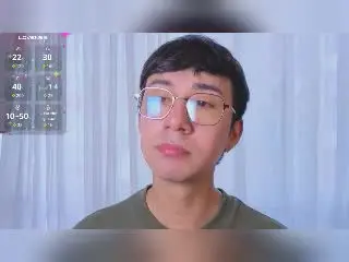 Xlovecam Adult Webcam of OliverHot69