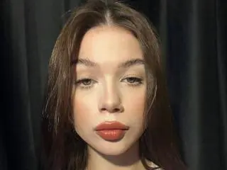 Xlovecam Free Live Porn of TuneGodness
