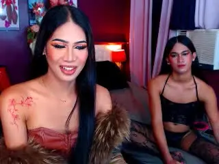 Xlovecam Sex Chat of TwoHornyTransinBed