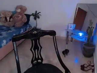 Xlovecam Sex Chat of PaulinaNicolle