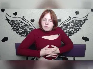 Xlovecam Live Sex Cam of EvelinaRedFoxy
