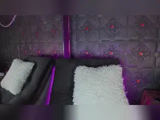 Xlovecam Private Sex Chat of CarmilleZlata