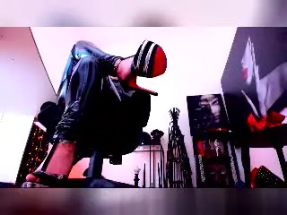 Xlovecam Nude Webcam of MistressDemi