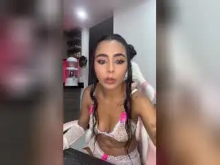 Xlovecam Adult Webcam of MaryAndy