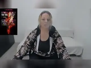 Xlovecam Private Sex Chat of LadyRossane