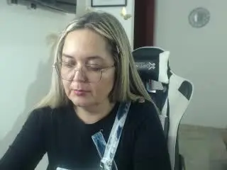 Xlovecam Adult Webcam of SamyLm