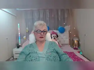 Xlovecam Private Sex Chat of KayleSmoll
