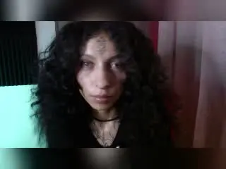 Xlovecam Adult Webcams of LaurieRzz