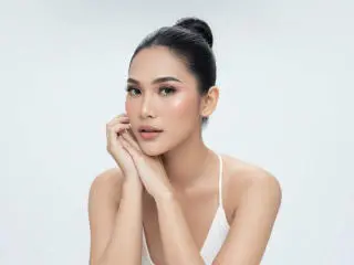 Xlovecam Free Live Porn of SofiaCumness