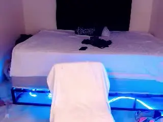 Xlovecam Live Sex of SquirterTs