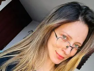 Xlovecam Live Sex of AmbeerWood