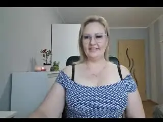 Xlovecam Live Sex Cam of EmillyKiss