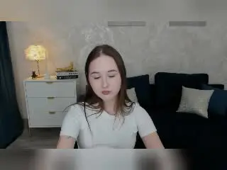Xlovecam Free Live Porn of JulieVamp