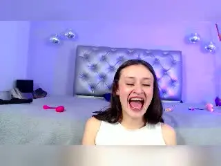 Xlovecam Live Sex of EmilySwiftt