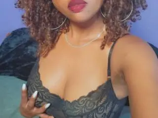 Xlovecam Live Sex Cam of ChristinneLov