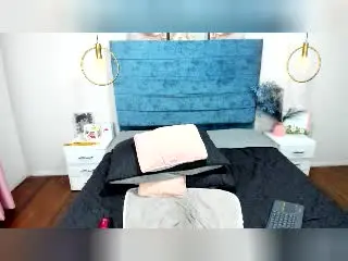 Xlovecam Adult Webcam of NoemiSky