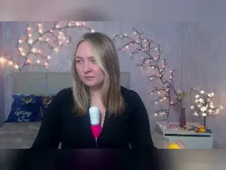 Xlovecam Free Live Porn of SallyVerda